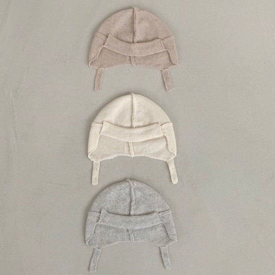 Knitted Bonnet (Two Colours)