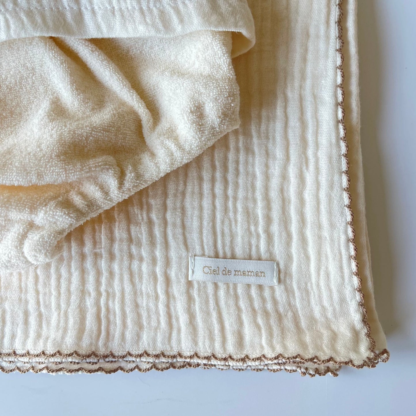 Newborn outfit + Blanket Set (Cream)