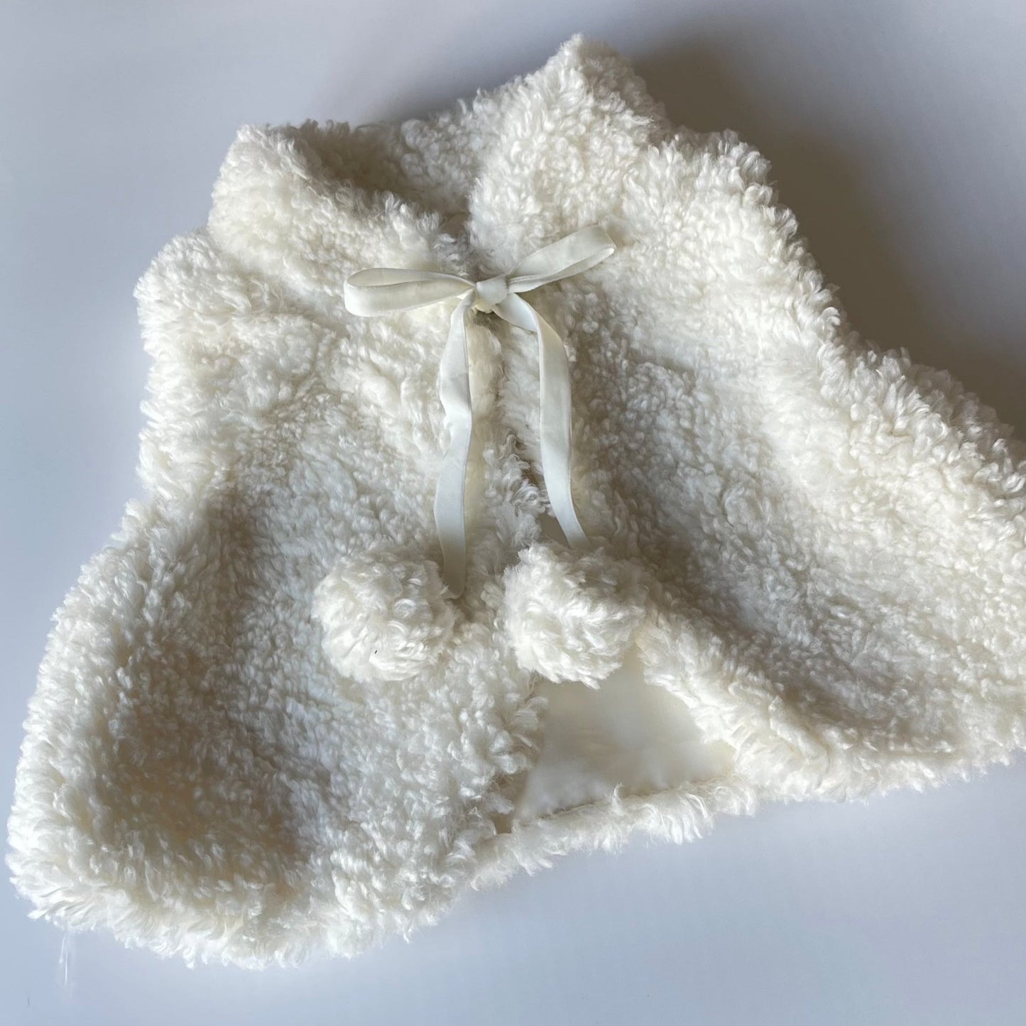 Cloud Pompom Gilet (Ivory)