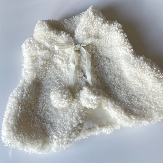 Cloud Pompom Gilet (Ivory)