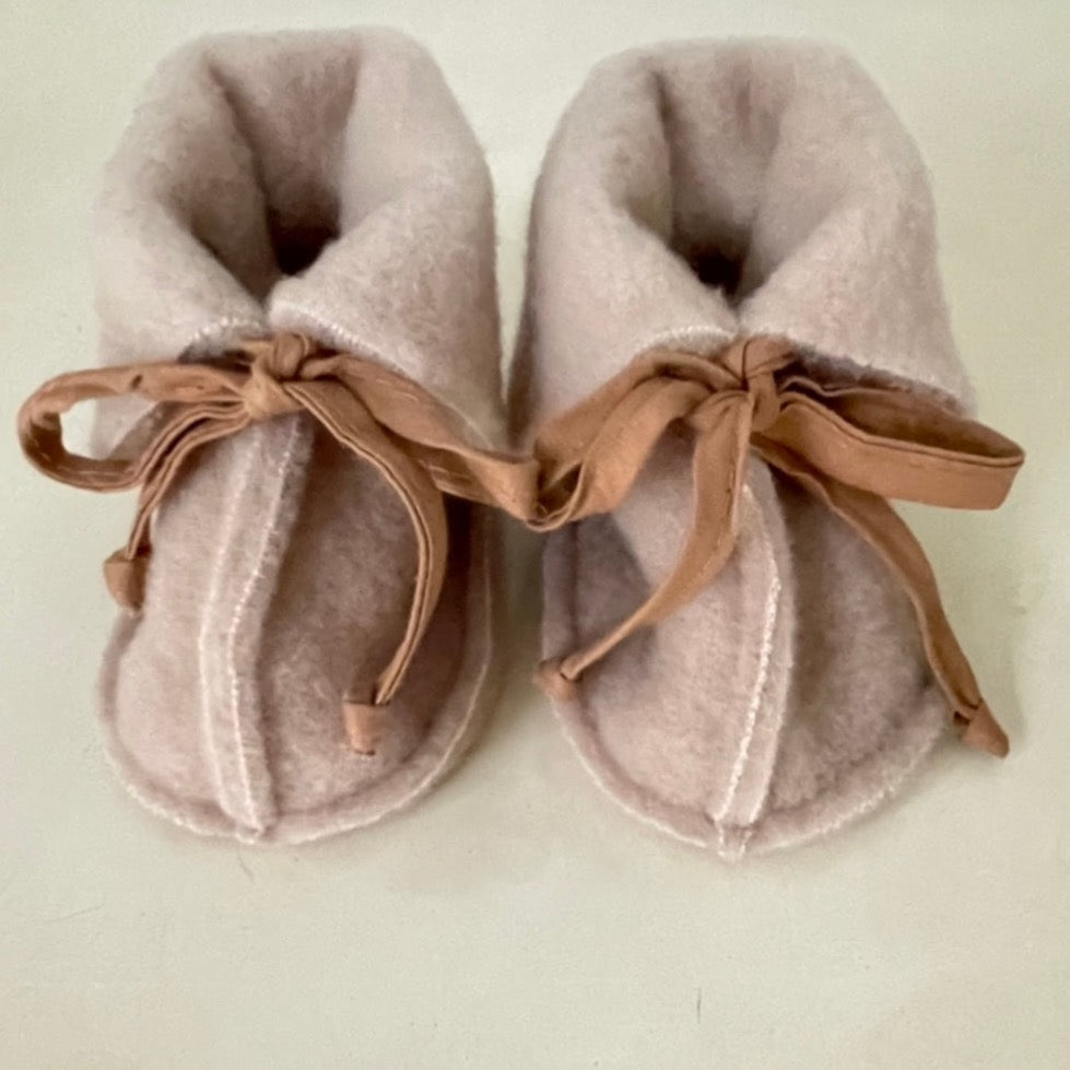 MERINO WOOL BOOTIES