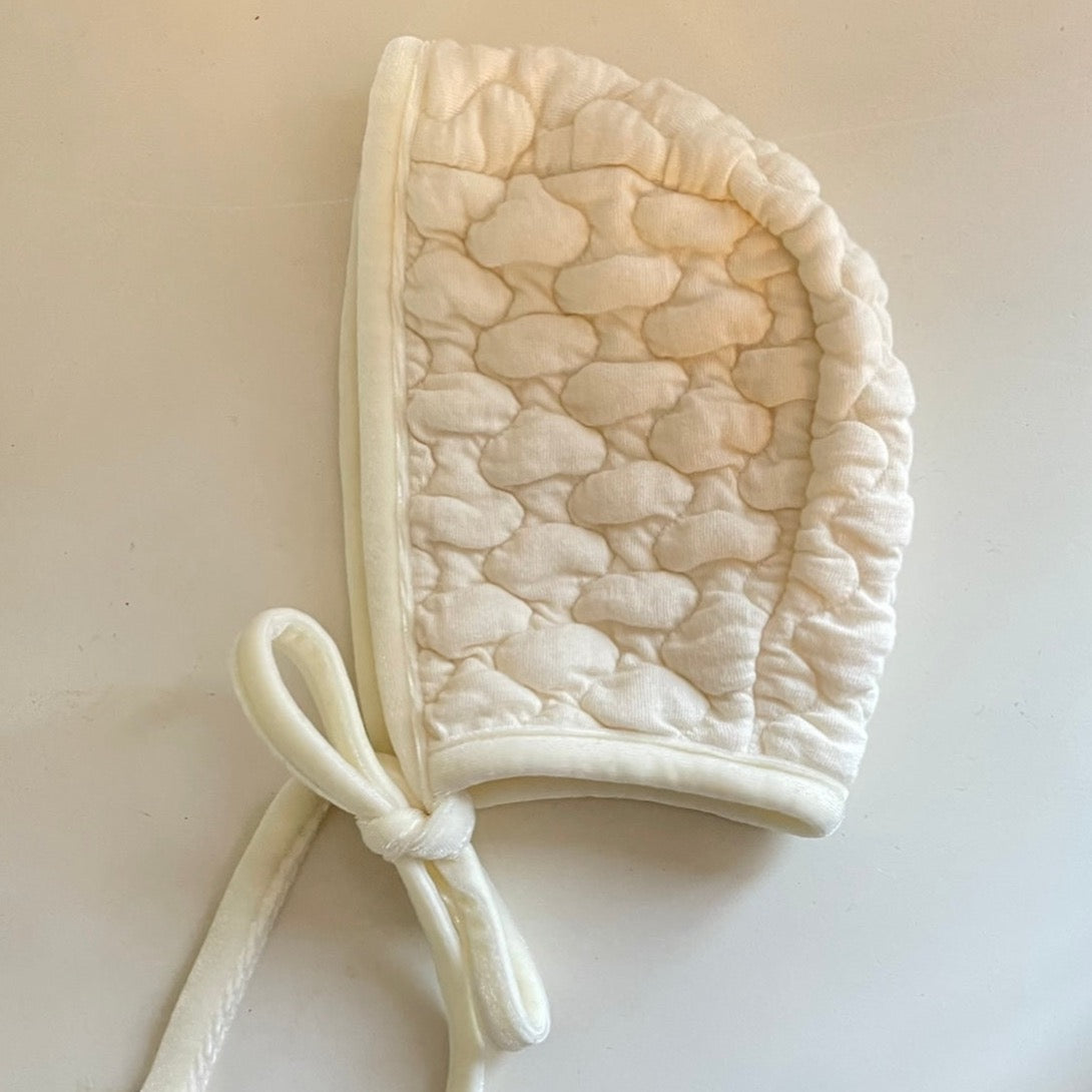 Bibi Quilted Bodysuit + Bonnet Set (Ivory)